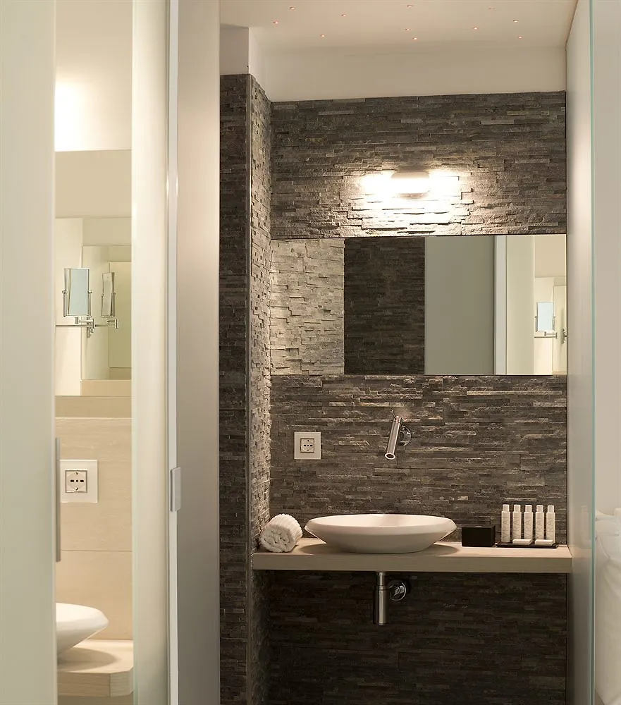 Duomo Inn Milan 0*,